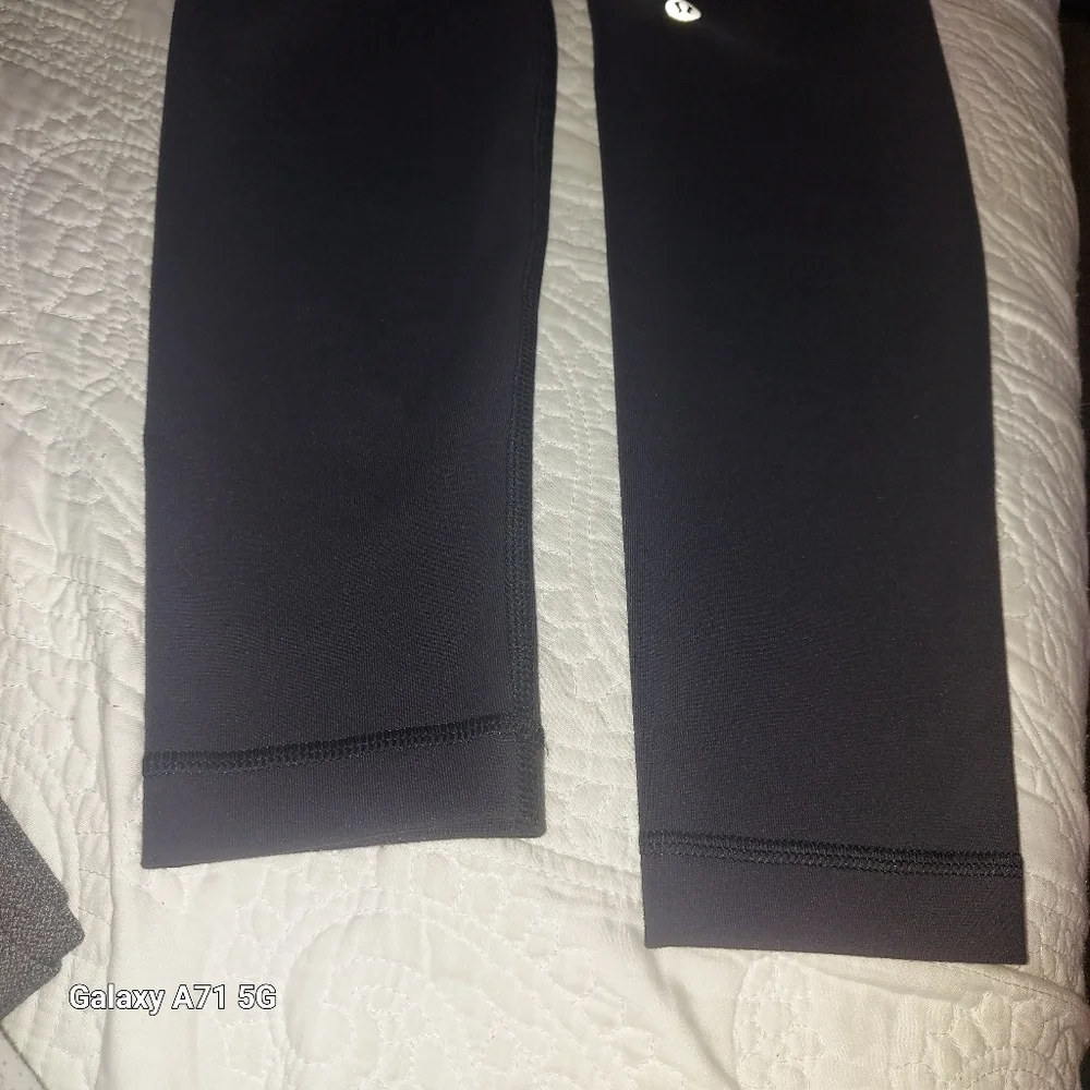 Lululemon Athletica Black and Gray High-Rise Leggings ((NNT) L37 Hip10 Inseam29